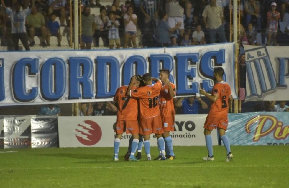 Racing le ganó 2 a 1 a Sportivo Belgrano por Copa Argentina