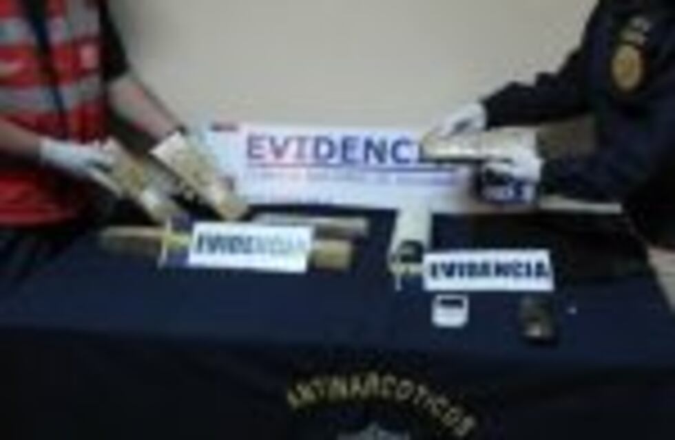 Detienen a un mendocino en la Aduana con 5 kilos de marihuana