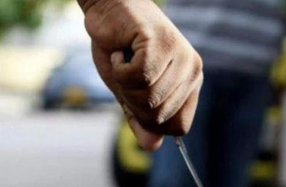 Un joven se encuentra en grave estado tras ser apuñalado en el corazón