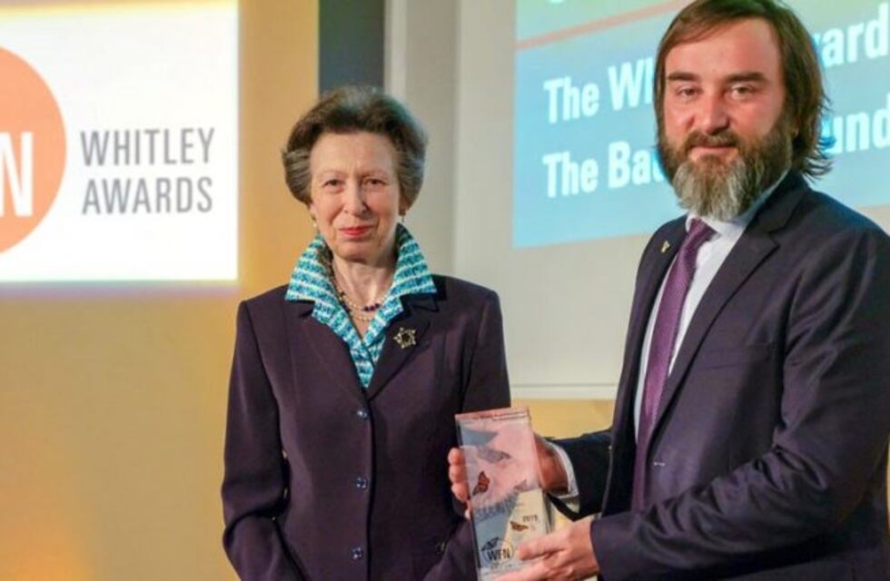 Premiaron en Londres a un biólogo pampeano por la conservación del águila coronada
