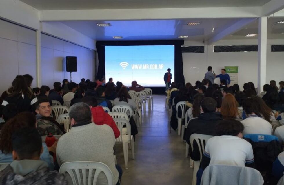 Lanzan concurso audiovisual sobre conciencia vial para estudiantes secundarios