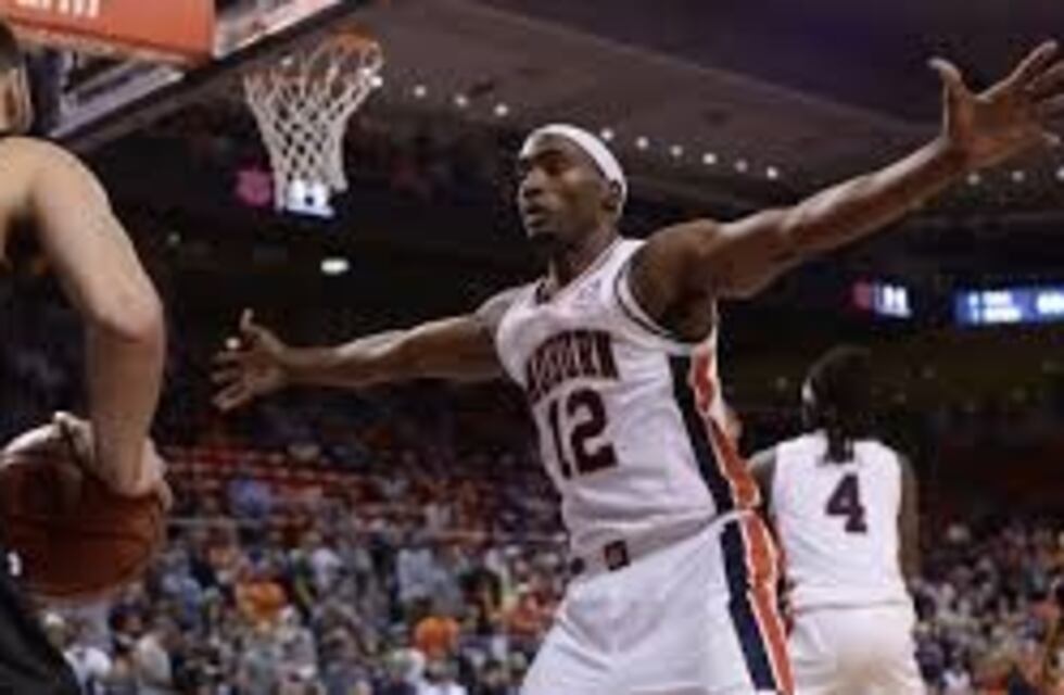 Atenas y su nuevo extranjero: Laron Smith