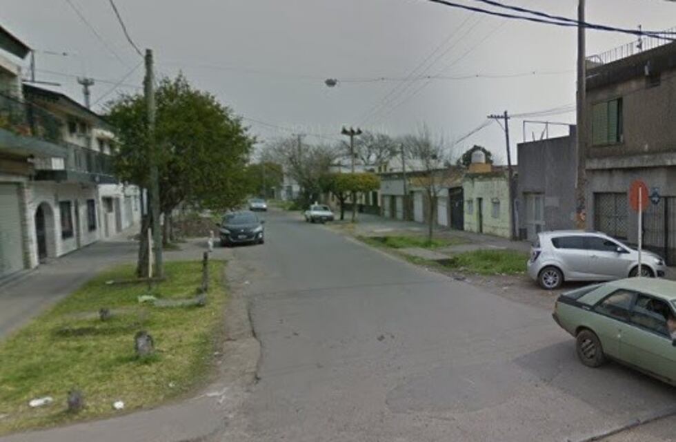 Asaltaron y golpearon a una policía frente a su hijo en zona oeste