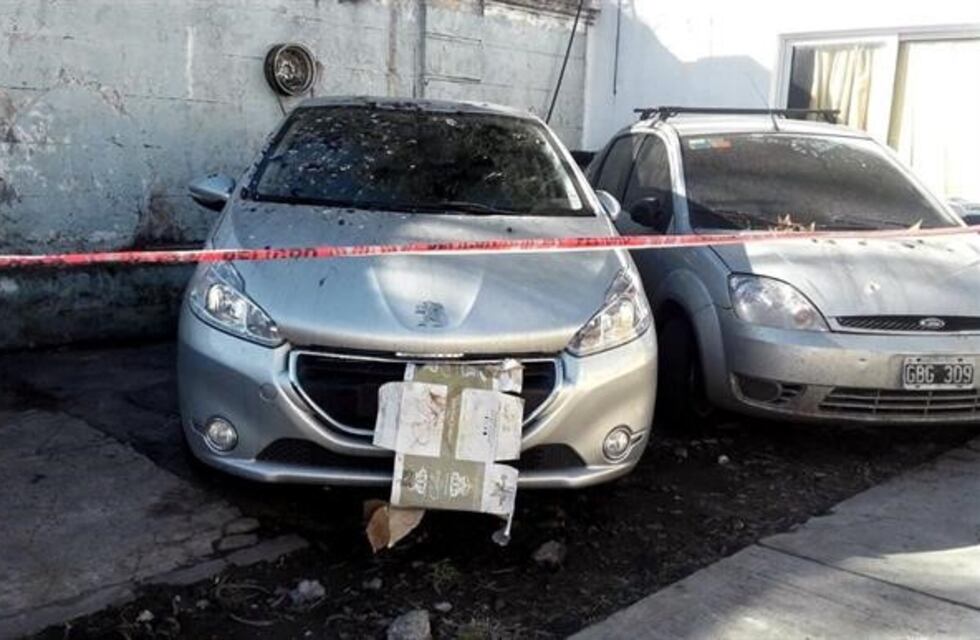 Identificaron el cuerpo encontrado en el baúl de un auto robado