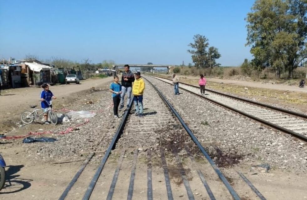 En Alvear declararon asueto por la muerte del corredor atropellado por un tren