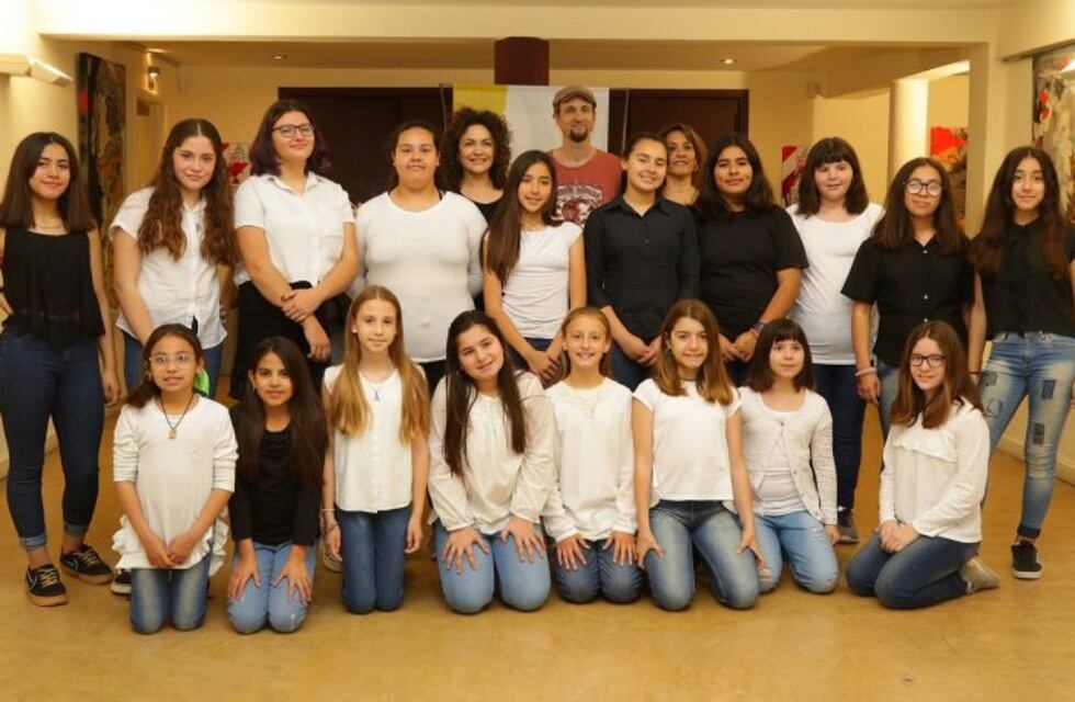 El coro municipal de niños y jóvenes se fiesta