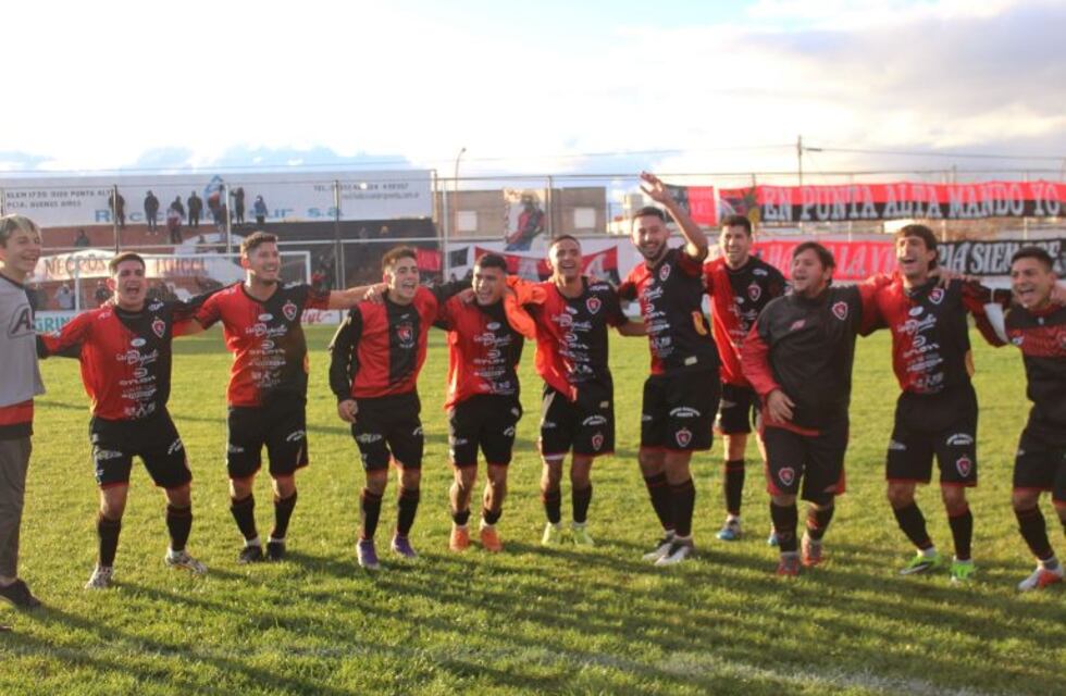Sporting no dejó dudas: goleó a Rosario 4 a 0 y está en semifinales
