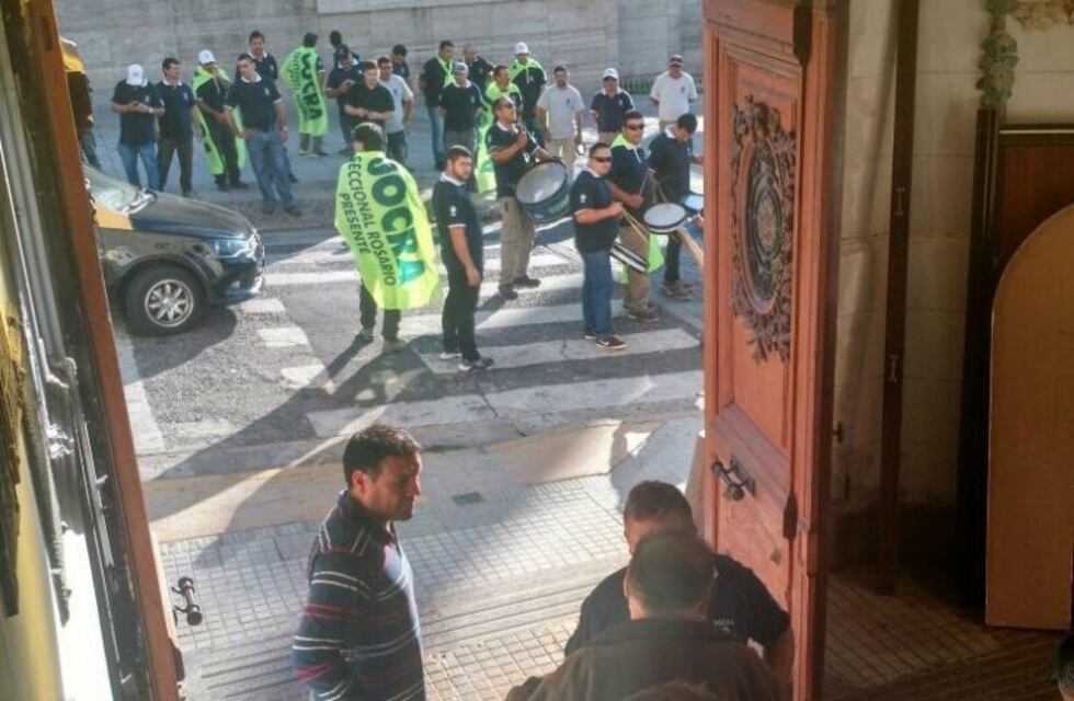 El gremio de la construcción fue al Concejo para pedir que se apruebe el endeudamiento