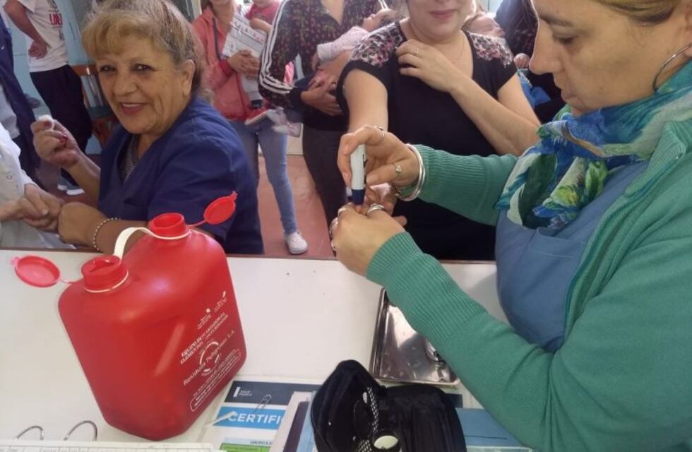Día Mundial de la Diabetes: Alta Gracia comenzó con la campaña de concientización