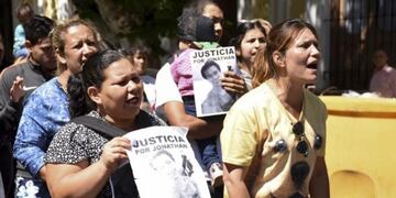 Familiares de Johnatan Ramírez marcharon para pedir justicia\u002E (Foto: Nicolas Oliynek)\u002E