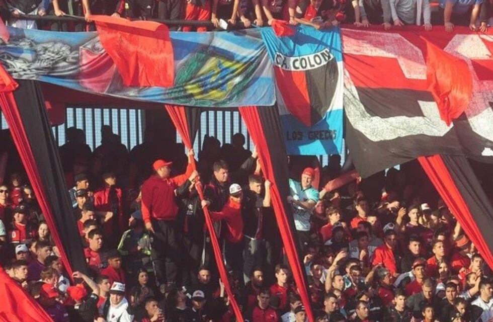 Curioso: así anunció que cierra su negocio por la final de la Copa Sudamericana