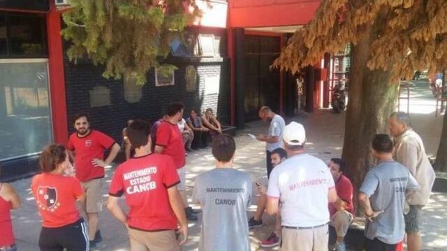 Empleados de Newell's reclaman el pago de los salarios