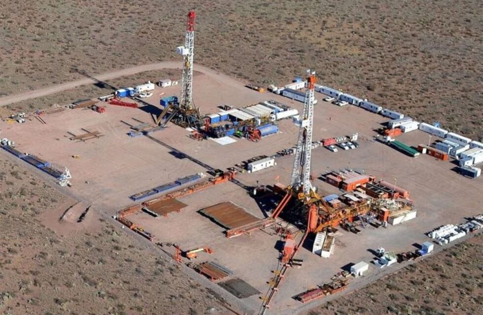 El Gobierno mantendrá el congelamiento de la nafta aunque suba el precio de los combustibles