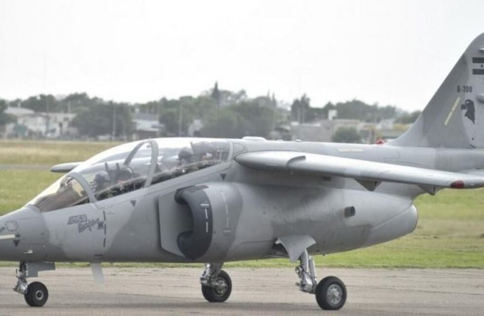 Aviones de la Fuerza Aérea irrumpieron en el cielo de Mar del Plata