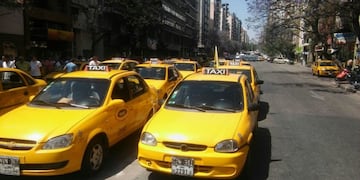 Proponen la unificación de taxis y remises en Córdoba