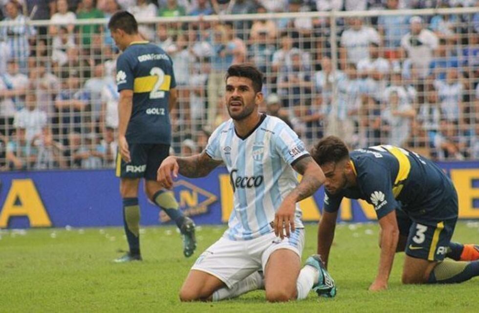 Javier Toledo estará fuera de las canchas por dos semanas