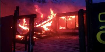 Las llamas ganaron rápidamente el lugar\u002E