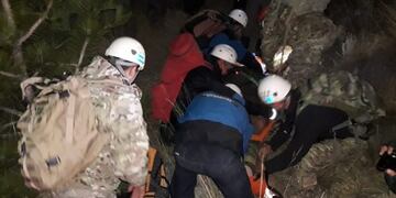 Los turistas estaban perdidos desde hace 20 horas en el Cerro Colorado de Esquel\u002E