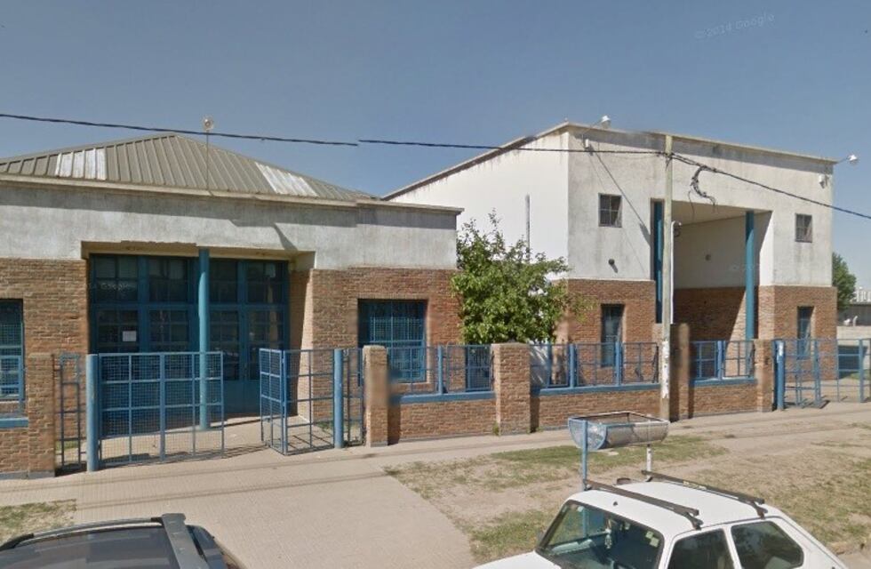Temor por la denuncia de una fuga de gas en un colegio del Álvarez al 300