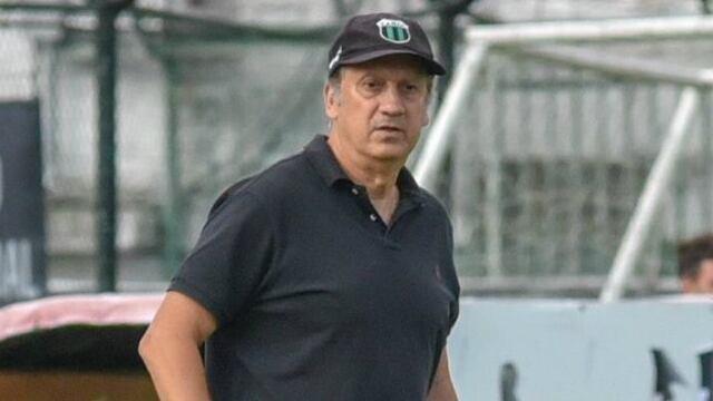 Walter Perazzo, ex Nueva Chicago, en una reunión que puede ser clave con la dirigencia Albirroja\u002E