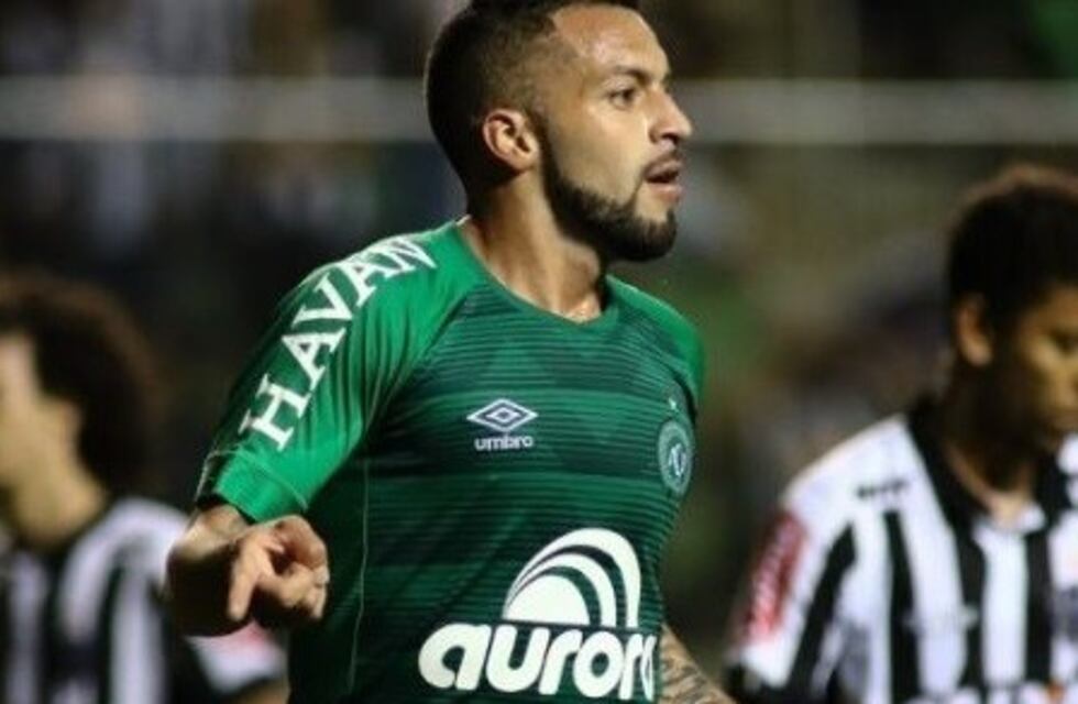 Caído lo de Espinoza Newell's ahora quiere a un ex Vélez