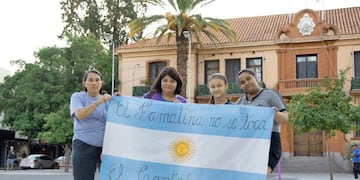 Un grupo de riojanos salió a respaldar la lucha \nantiminera en Mendoza