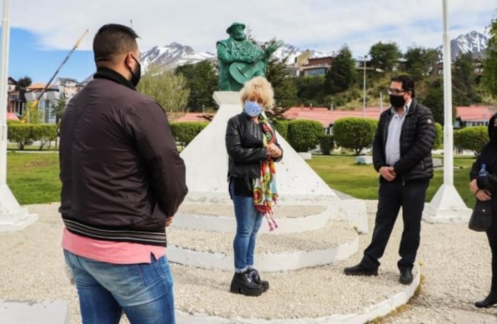 Ushuaia: realizaron un reconocimiento al "Vasco Subiaga"