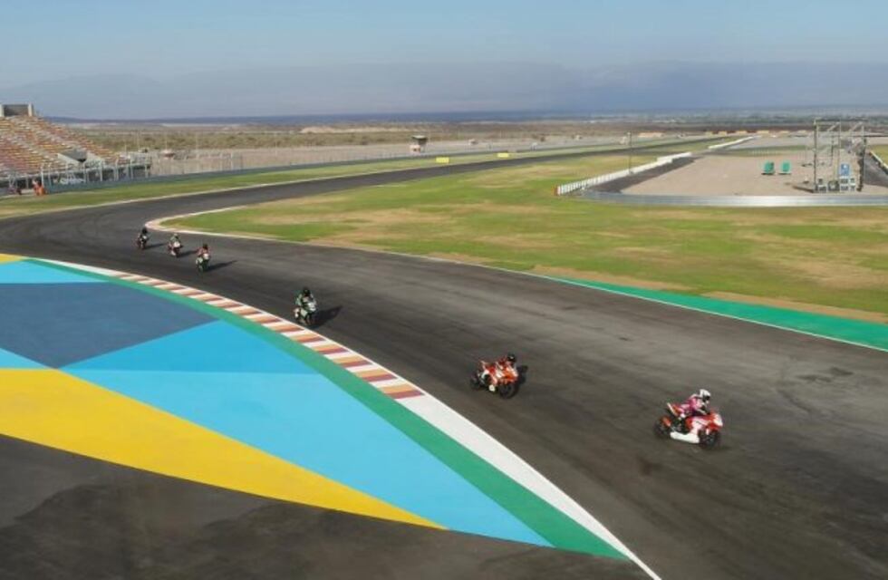 Los motores del Superbike ya rugen en el flamante Parque Turístico Deportivo Villicum