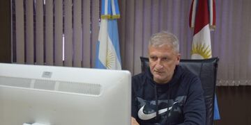 Reunión virtual con Héctor Campana