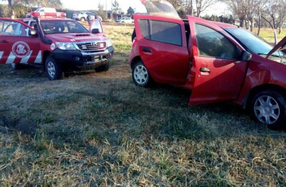 Un auto se prendió fuego en San Antonio de Arredondo