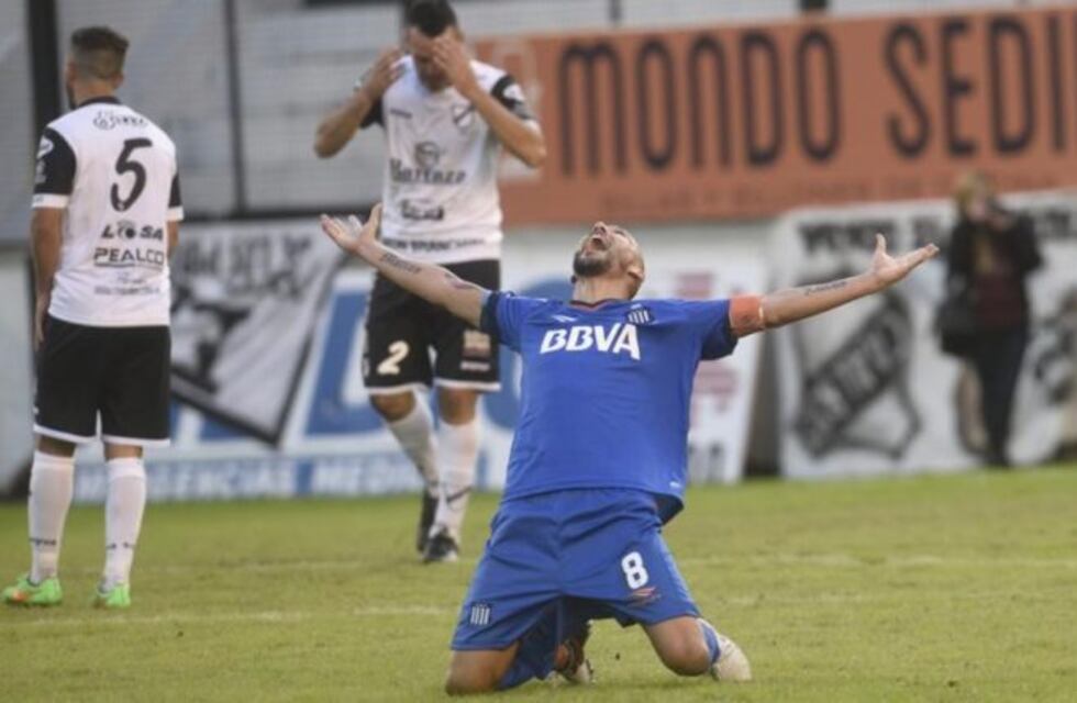 Revivilo y emocionate: el día en que el Cholo Guiñazú le dio el ascenso a Primera a la T