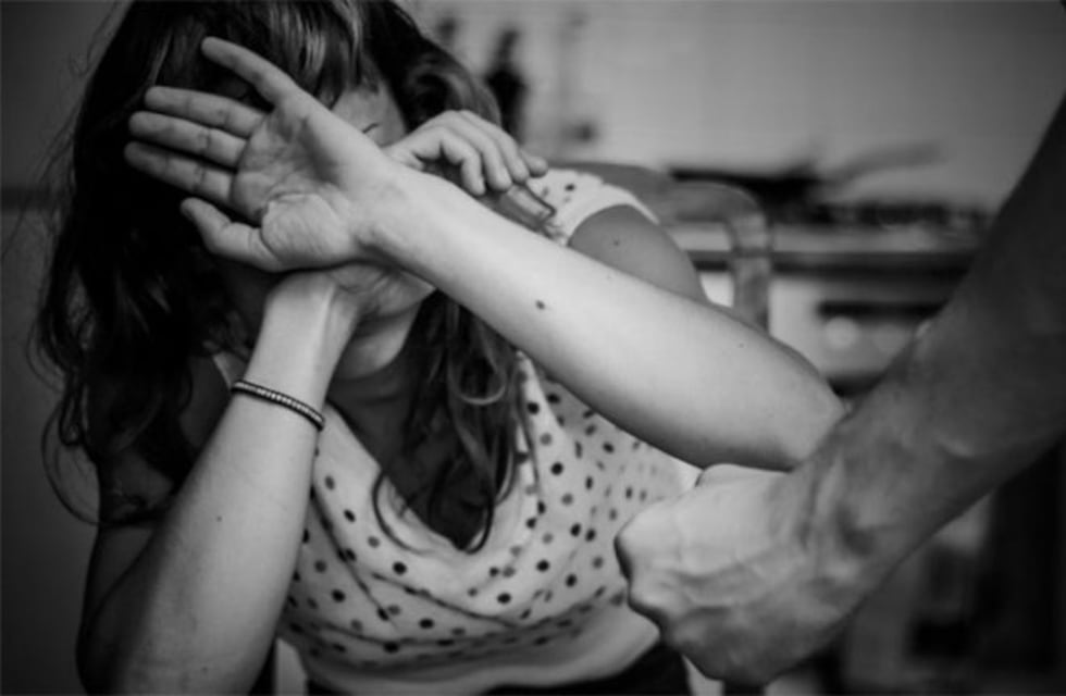 Detuvieron a un hombre que intentó matar a su pareja