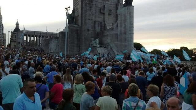 Marcha #1A en el Monumento a la Bandera