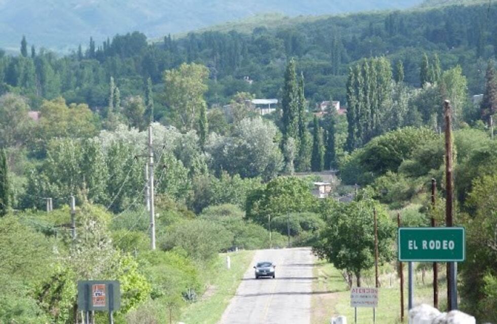 Propietarios de casas en la villa veraniega de El Rodeo podrán ir a sus casas