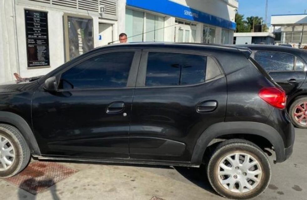 Buscaba un auto por internet, se dio cuenta de que era robado y su dueña pudo recuperarlo