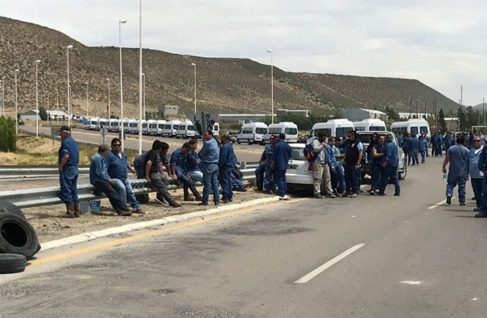 Comenzó el paro y desde anoche se paralizó la ciudad