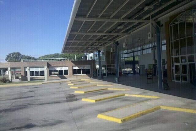 Terminal de ómnibus de Rafaela vacía