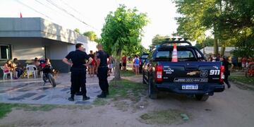 El triple crimen de barrio Scarafía ocurrió este domingo por la tarde en una sobremesa\u002E (Twitter)