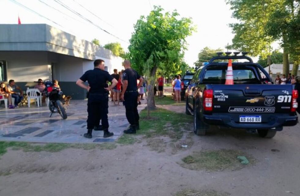 Barrio Scarafía conmocionado por un triple crimen en una sobremesa