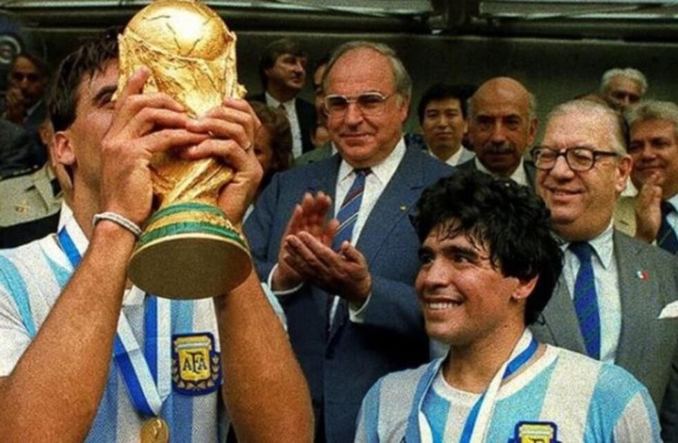 Diego Maradona despidió al 'Tata' Brown con una emotiva publicación: "Supiste cuánto pesa la Copa del Mundo"
