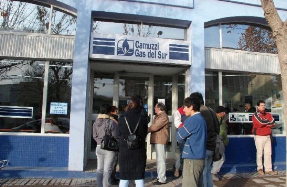 Gutiérrez presenta un plan para bajar las tarifas de gas que beneficiará a 170 mil familias