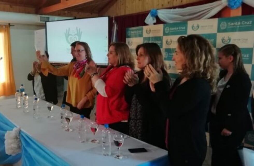 Tres Lagos: gobernadora encabezó el acto del día de la Soberanía Nacional