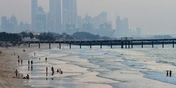 Dubai se convirtió en un destino confiable para las inversiones, consumo y entretenimiento (AFP)