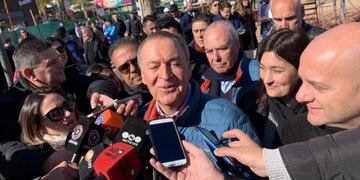 Schiaretti en Villa Carlos Paz\u002E (Foto: La Voz)\u002E