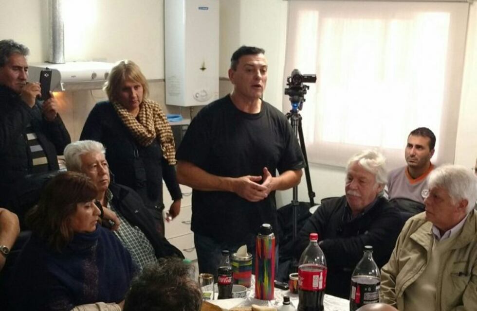 Paro de choferes: reunión clave de sindicalistas