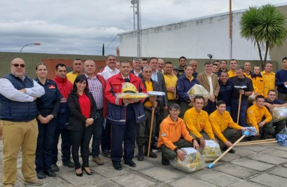 Nuevo equipamiento y capacitación para los Bomberos Voluntarios de Carlos Paz