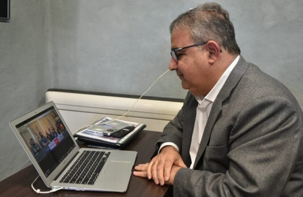 Catamarca firmó un convenio con La Rioja para avanzar con la cesión de software de organización educacional