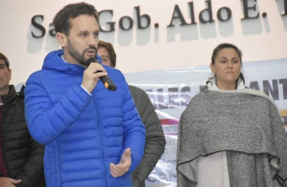 La UCR no descarta dar de baja su lista santafesina de Juntos por el Cambio