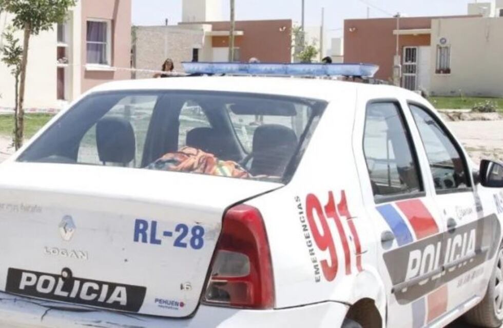 Encontraron a un niño con una fractura en el brazo: apuntan a la madre