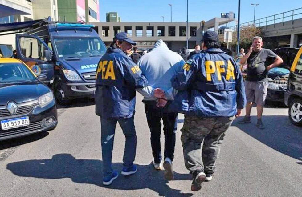 Robó 400 mil pesos en Caleta y fue atrapado en Buenos Aires